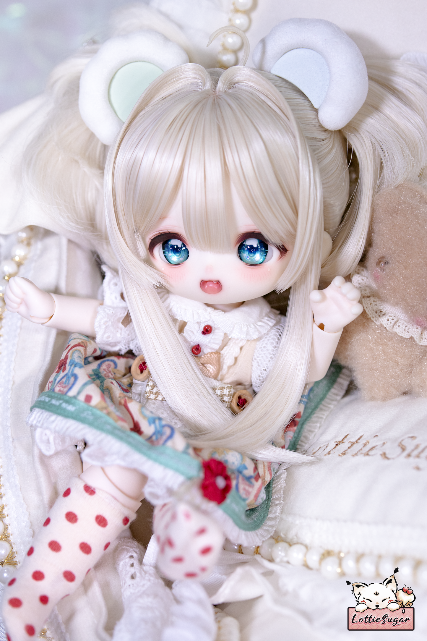 Michelle【1/6 BJD Nude Doll - Zuizui Sweet Tea Custom Head & CF Doll 1/6 Chubby Short Body & 3D Resin Eyes】【LottieSugar】