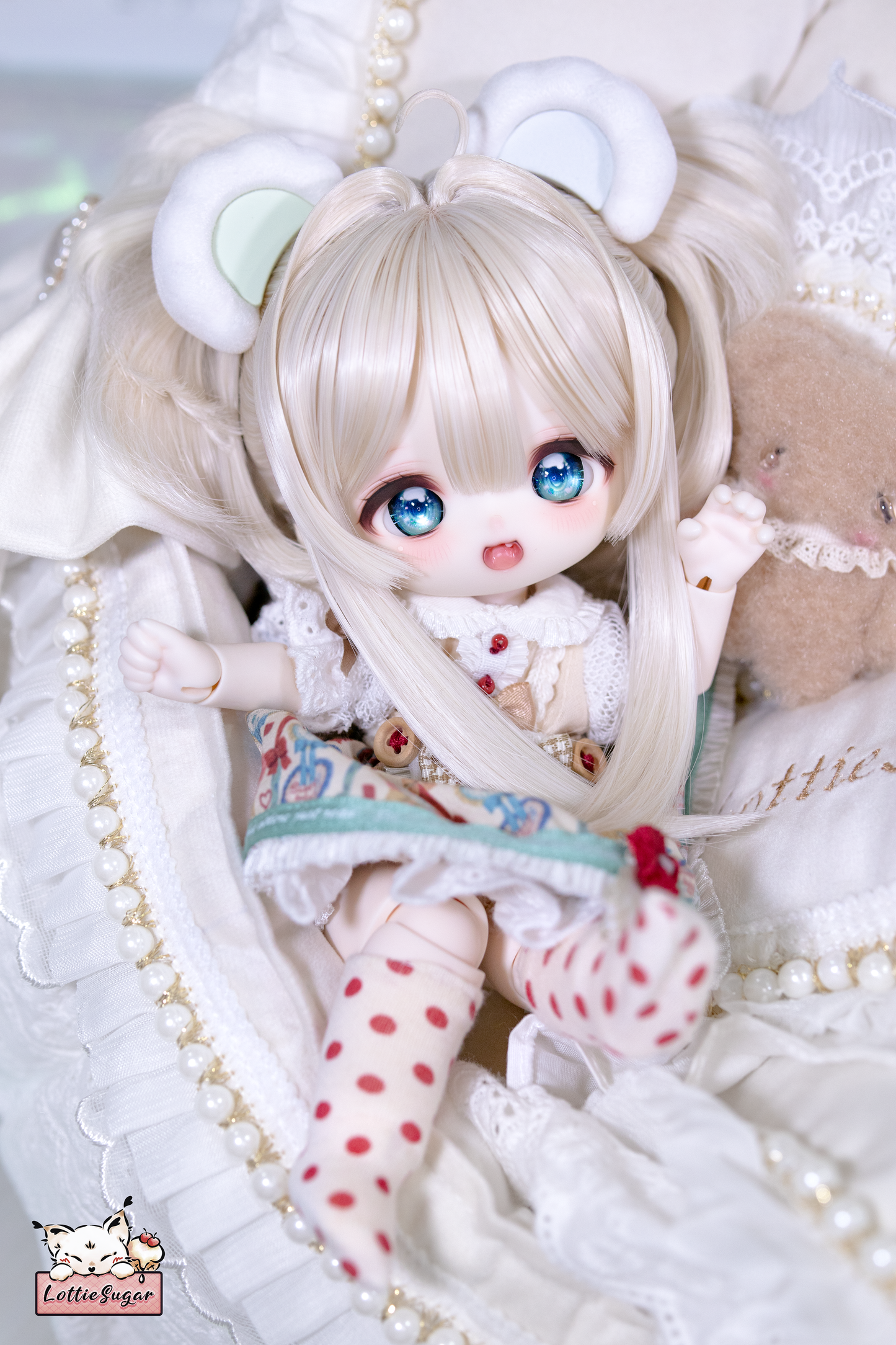 Michelle【1/6 BJD Nude Doll - Zuizui Sweet Tea Custom Head & CF Doll 1/6 Chubby Short Body & 3D Resin Eyes】【LottieSugar】